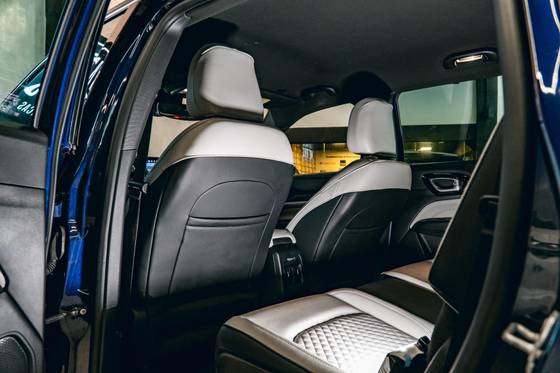 JEEP COMMANDER 1.3 T270 TURBO FLEX LIMITED AT6